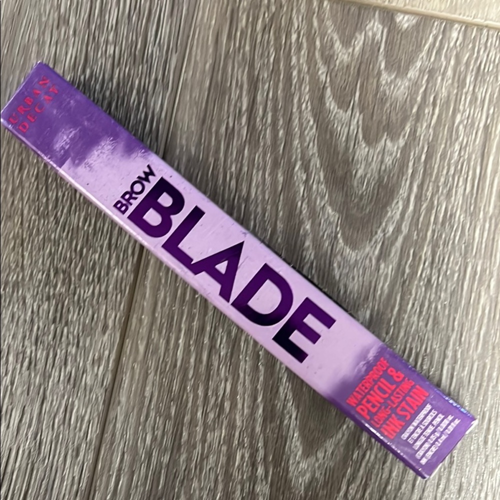Urban Decay Brow Blade Pencil